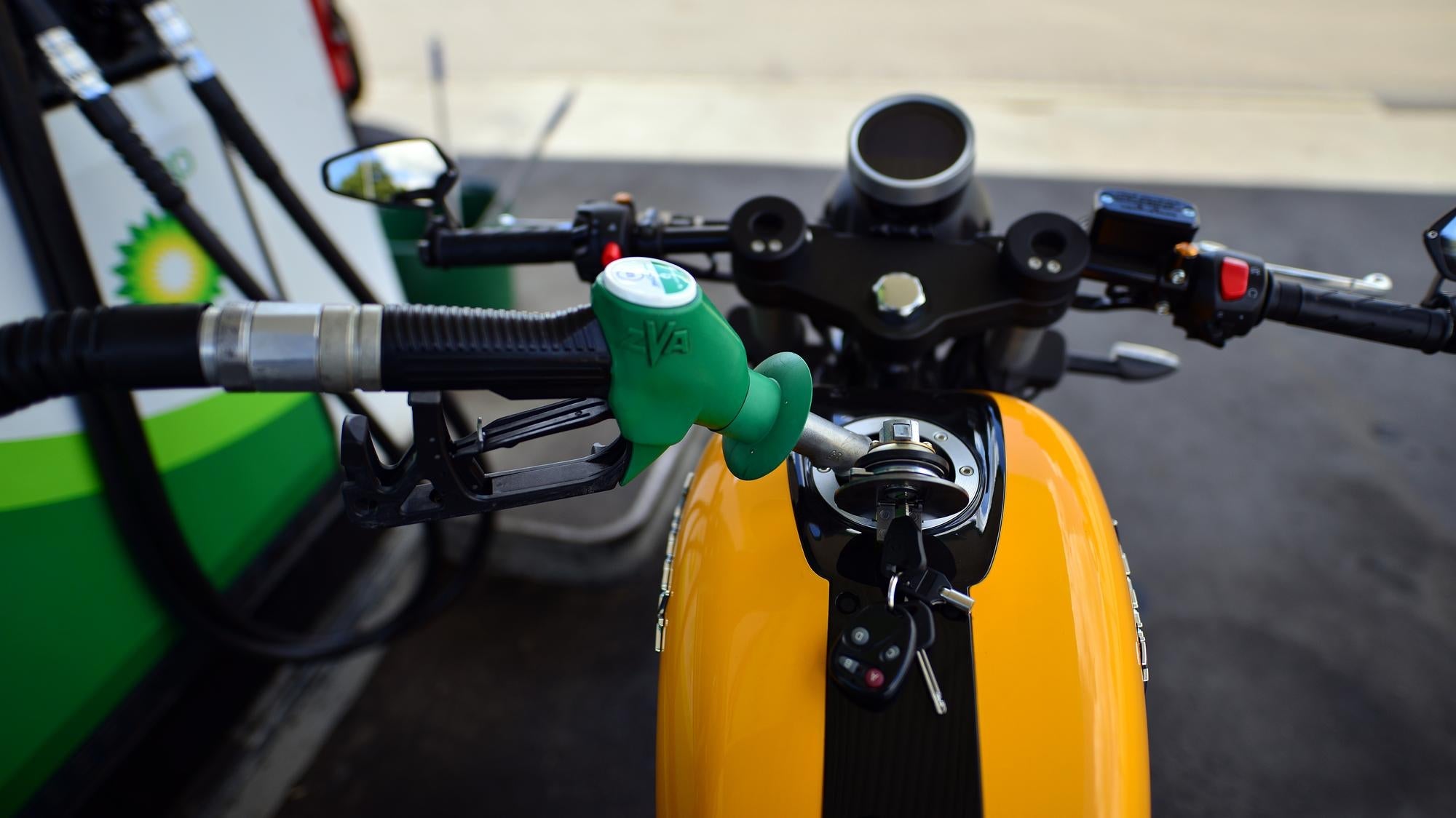 Fuel-Saving Tips for UK Motorcyclists: Maximise Efficiency