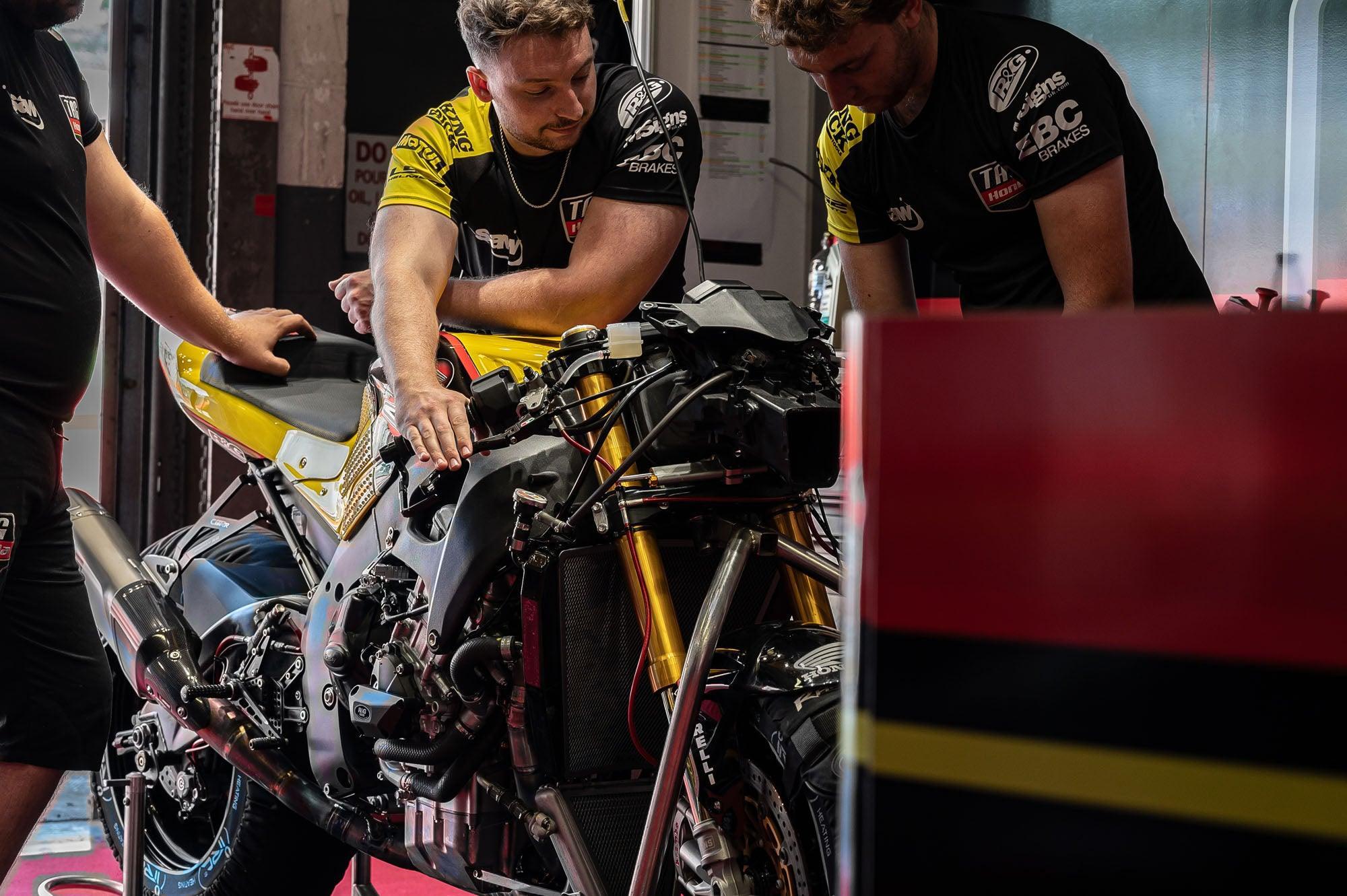 Roadskin Sponsors TAG Honda Racing Team - Roadskin®